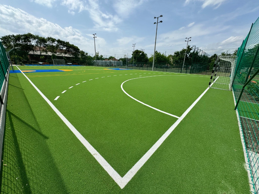 Dynamic 24 mm  - marketing